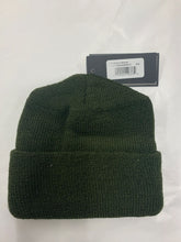 Load image into Gallery viewer, Canadian Merino Wool Toque