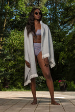 Load image into Gallery viewer, Extrafine Merino Wool Throw