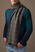 Load image into Gallery viewer, Merino English Lambswool Scarf
