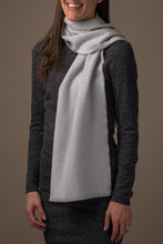 Load image into Gallery viewer, Extrafine Merino Colour Scarf