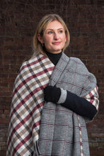 Load image into Gallery viewer, Grey Houndstooth with Block Check